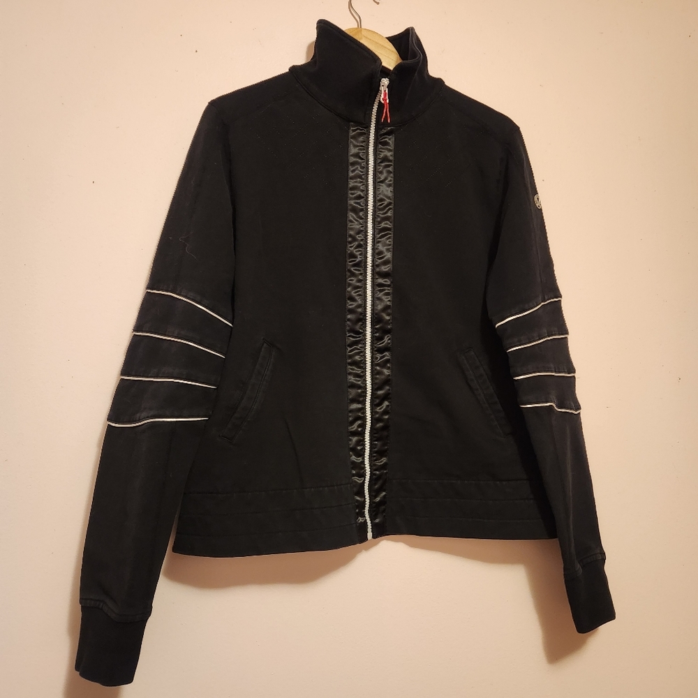 Lululemon Vintage Y2K Black Mogul Track Jacket Quilted Trim Size 12 Rare Gym